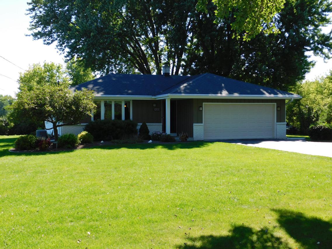 6701 County Line Rd., Caledonia, WI 53407