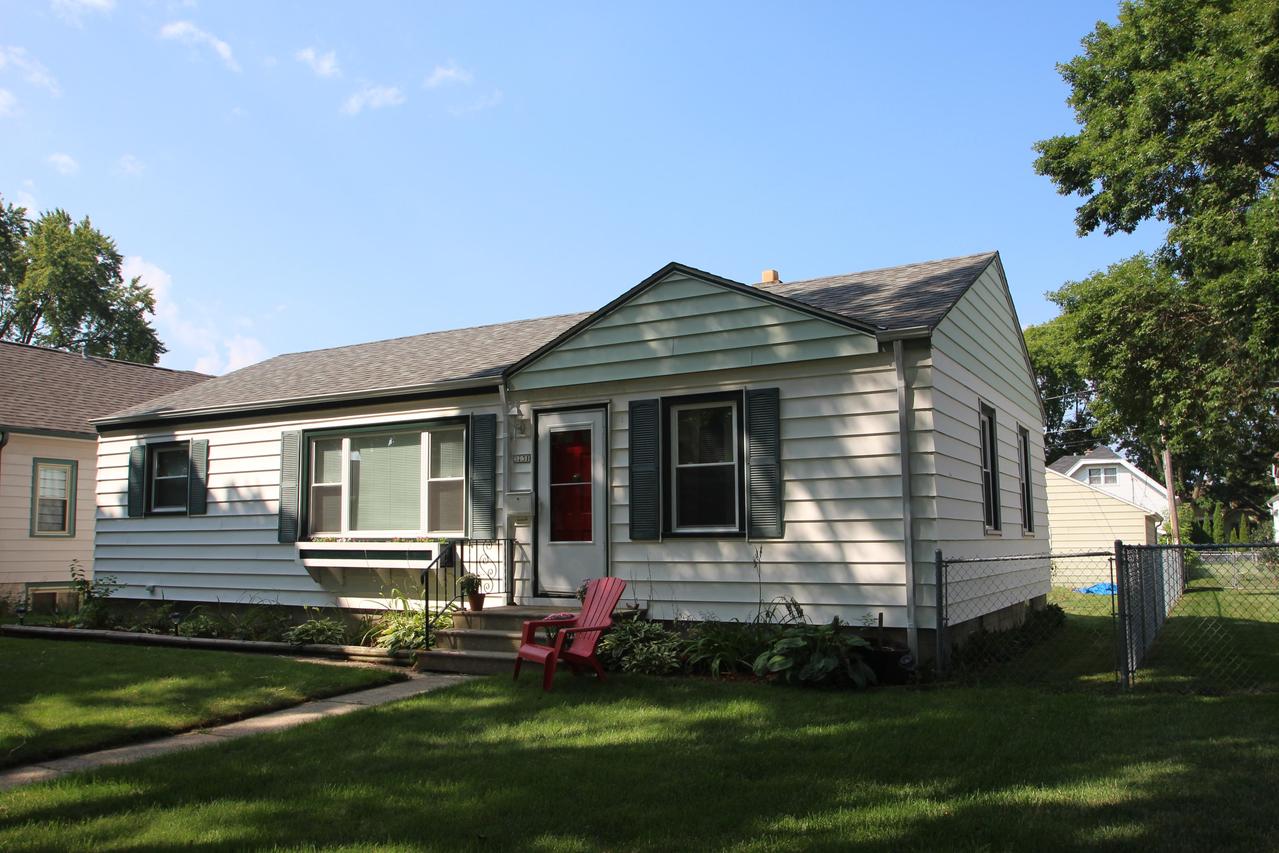 3131 S Nevada St, Milwaukee, WI 53207