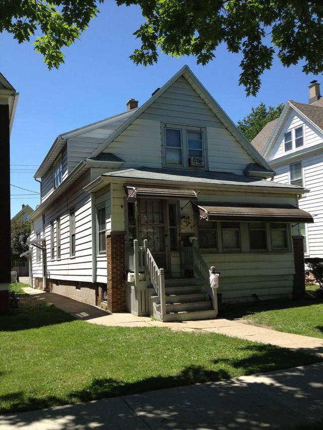 1921 S 28th St, Milwaukee, WI 53215