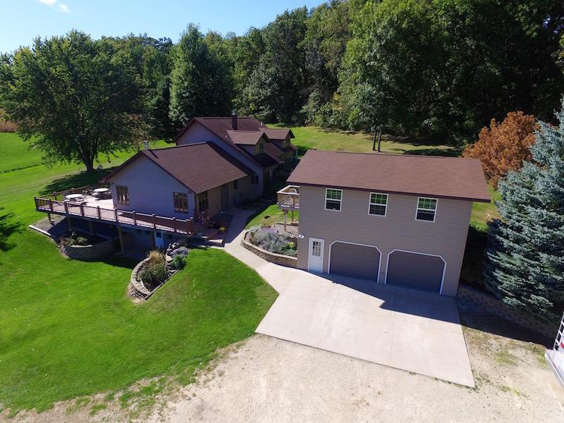 W5855 Mahlum Rd., Farmington, WI 54636