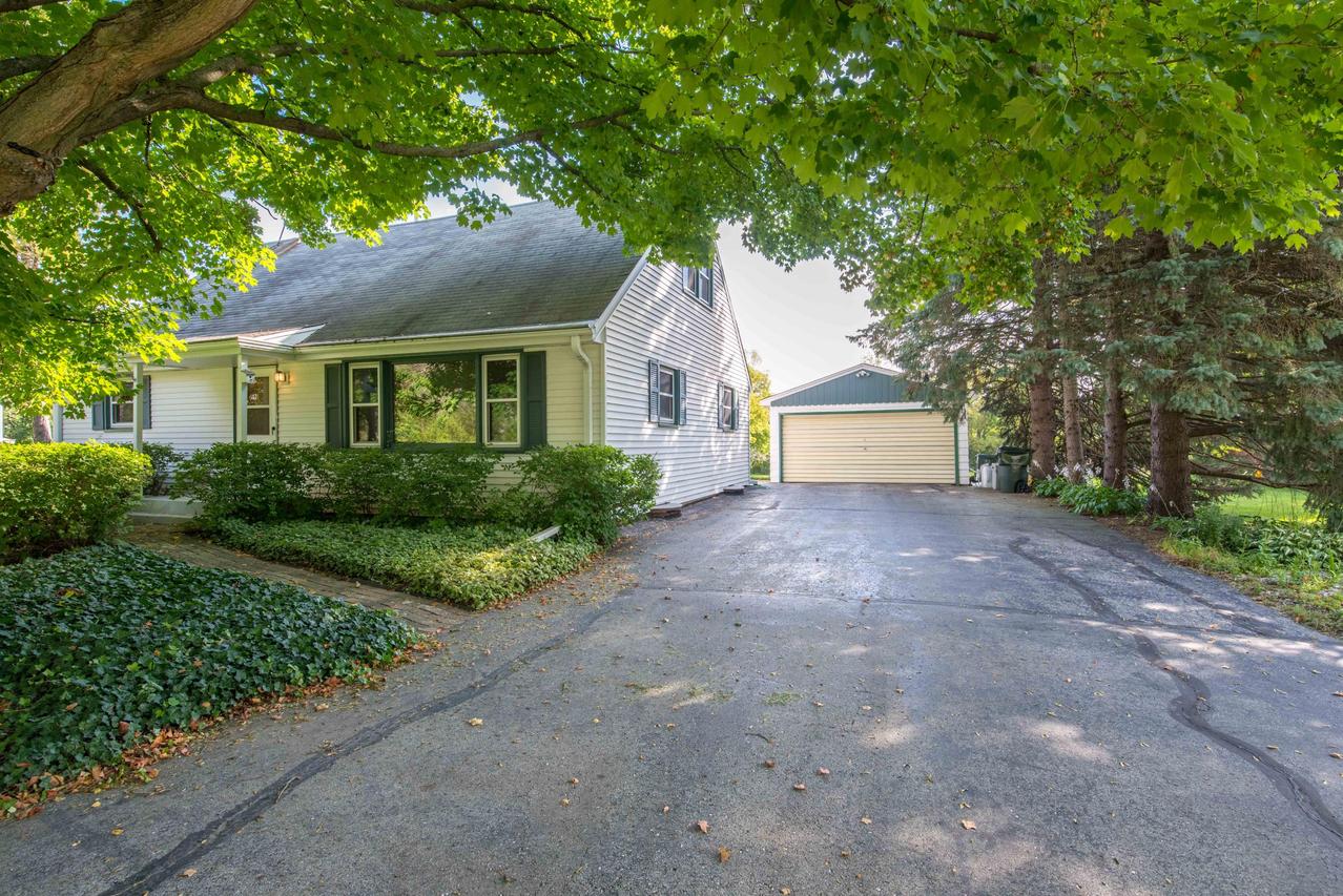 6205 State Rd 31, Caledonia, WI 53402