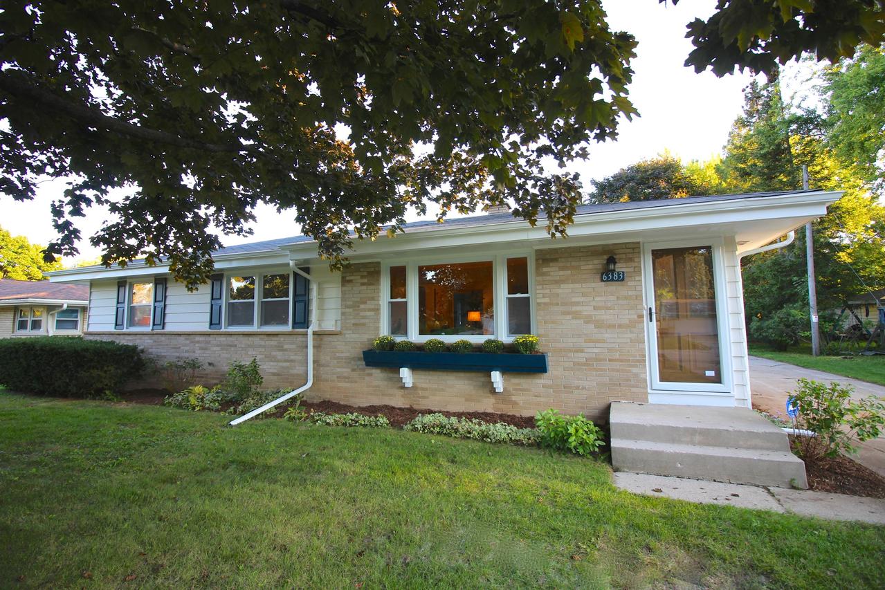 6383 W Darnel Ave, Brown Deer, WI 53223