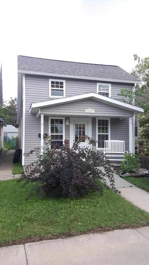1223 4th St., La Crosse, WI 54601