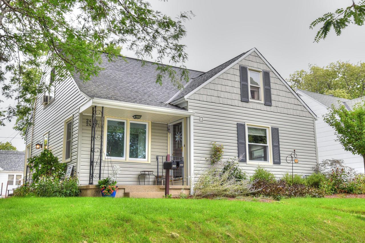 2457 S 65th St #2459, West Allis, WI 53219