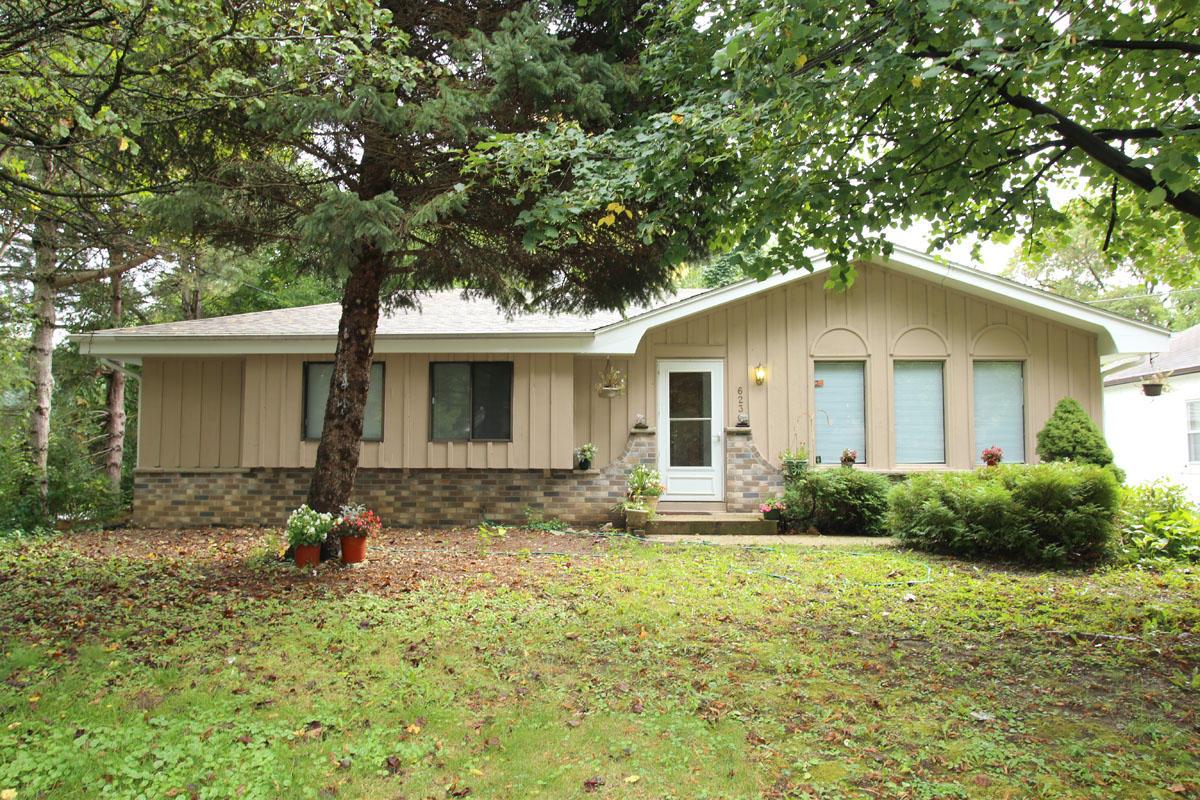 6230 N Garden Grove, Glendale, WI 53209