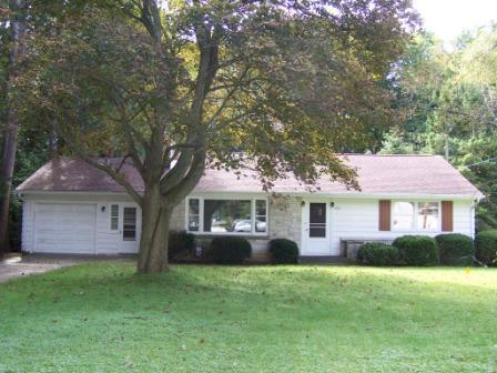 1301 Woodview Ave, Sheboygan, WI 53081