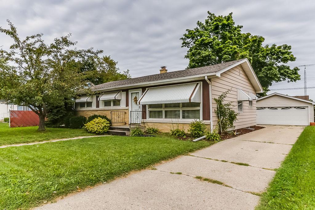 7917 22nd Ave, Kenosha, WI 53143