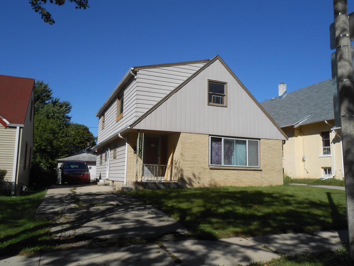 5875 N 35th St #5877, Milwaukee, WI 53209