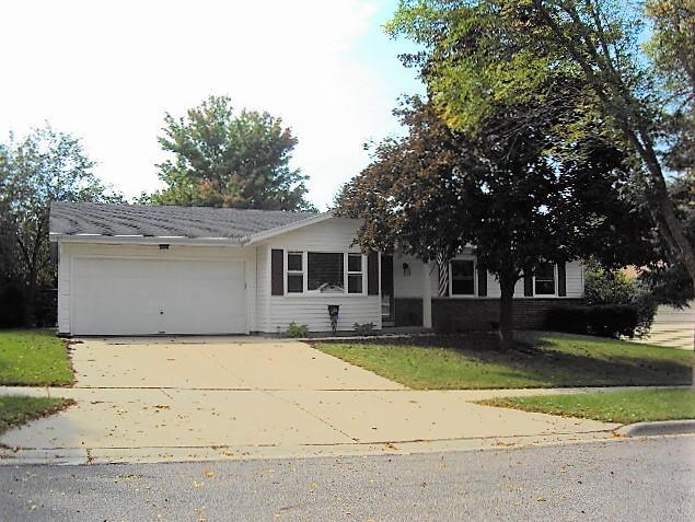 1701 Primrose Ln, West Bend, WI 53090