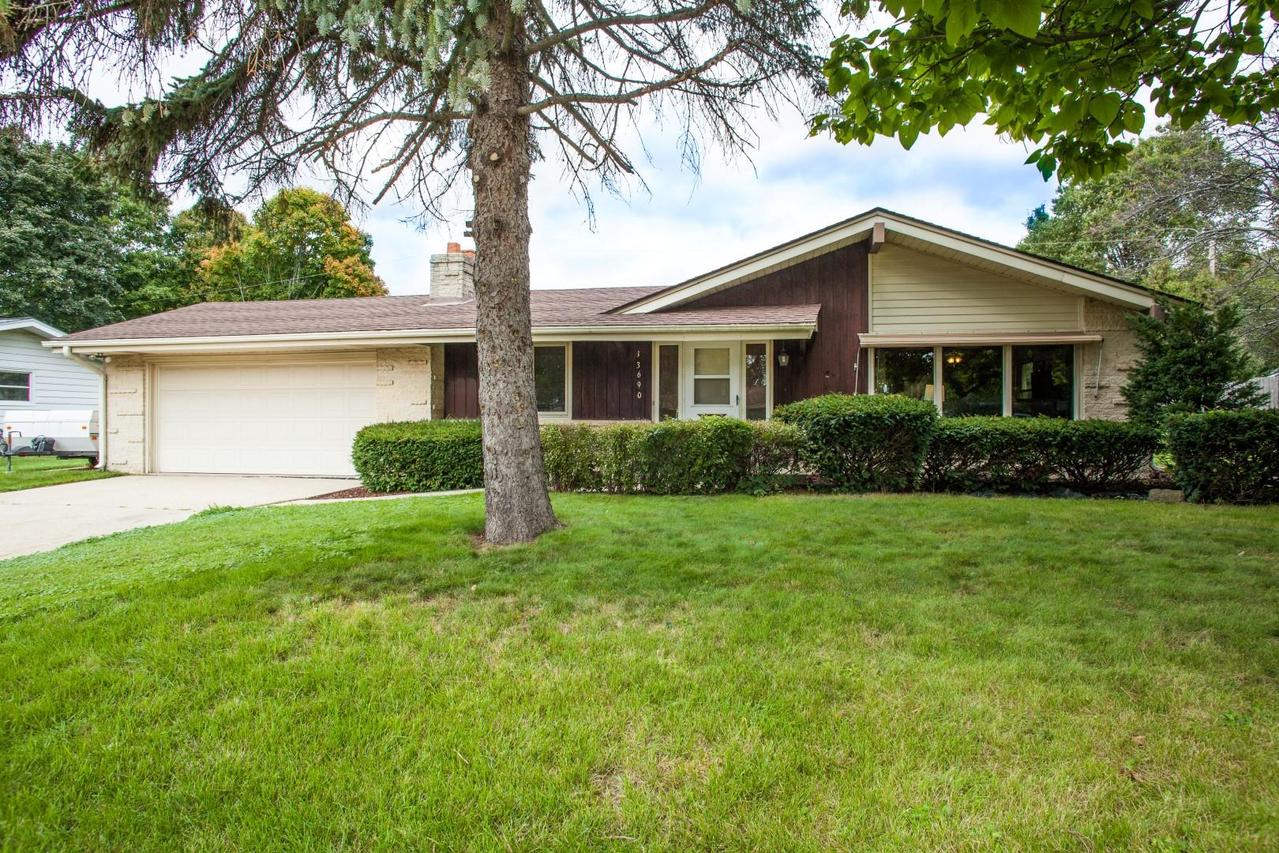 13690 W Park Ave., New Berlin, WI 53151