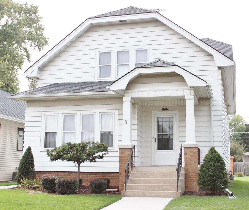 1512 West Lawn Ave, Racine, WI 53405