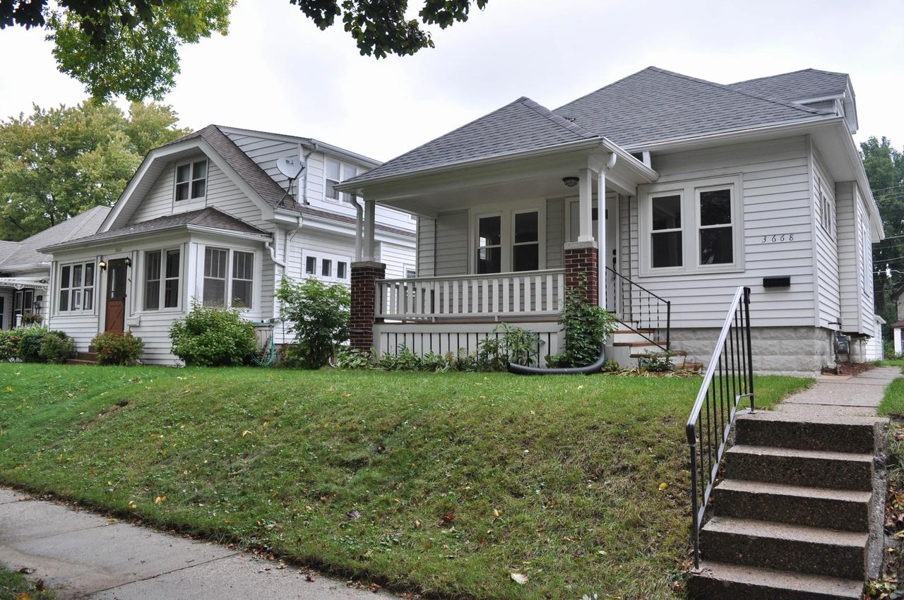 3668 S Herman St., Milwaukee, WI 53207