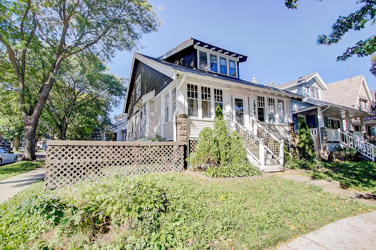 1977 S 28th St., Milwaukee, WI 53215
