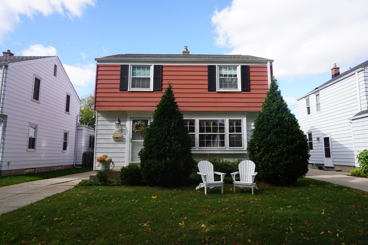 4781 N Diversey Blvd, Whitefish Bay, WI 53211