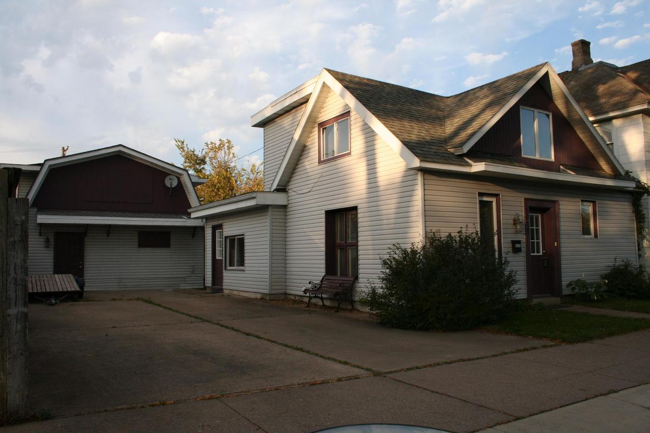 1009 Johnson St., La Crosse, WI 54601