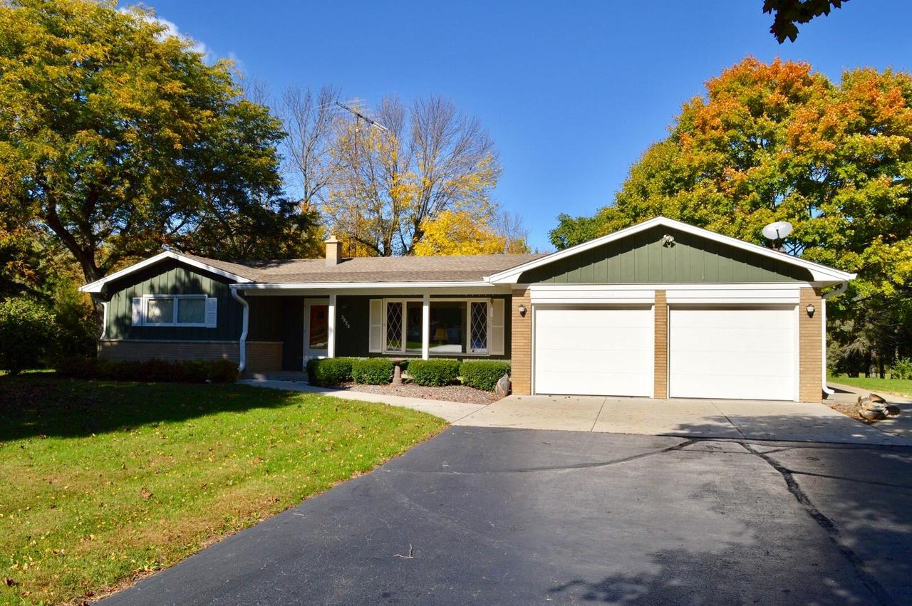 2828 5 1/2 Mile Rd, Caledonia, WI 53402