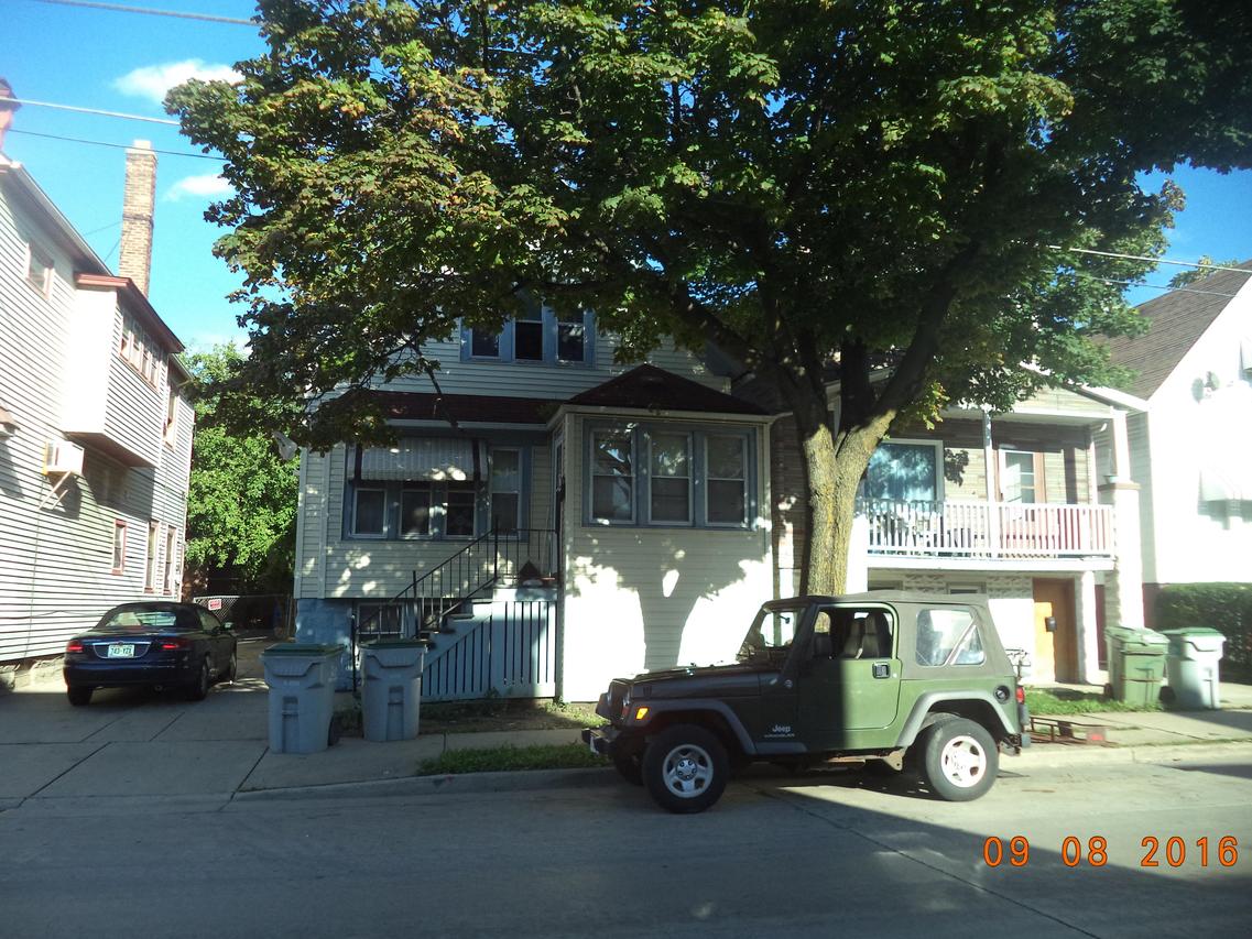 2424 S 6th St., Milwaukee, WI 53215