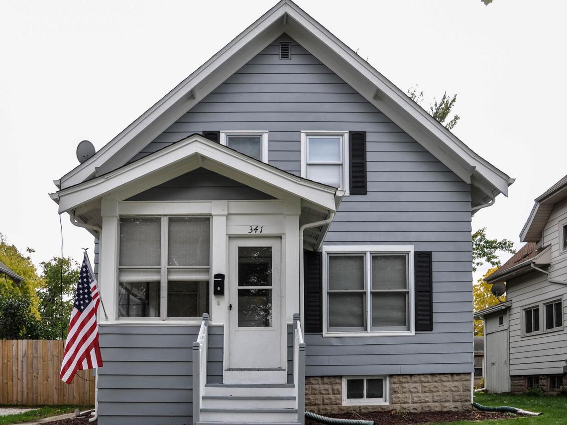 341 Wilson Ave, Waukesha, WI 53186