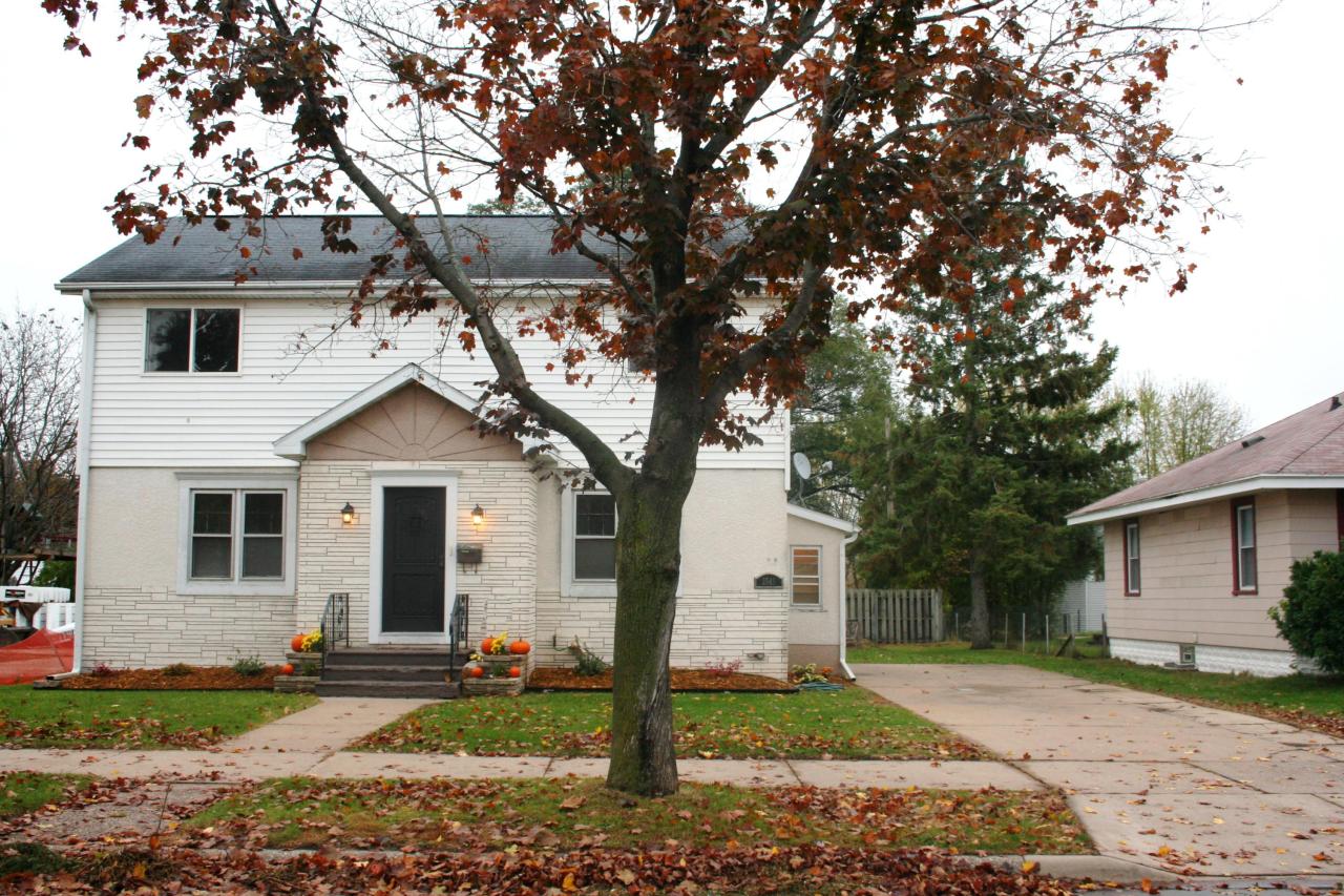 2545 S 15th St, La Crosse, WI 54601