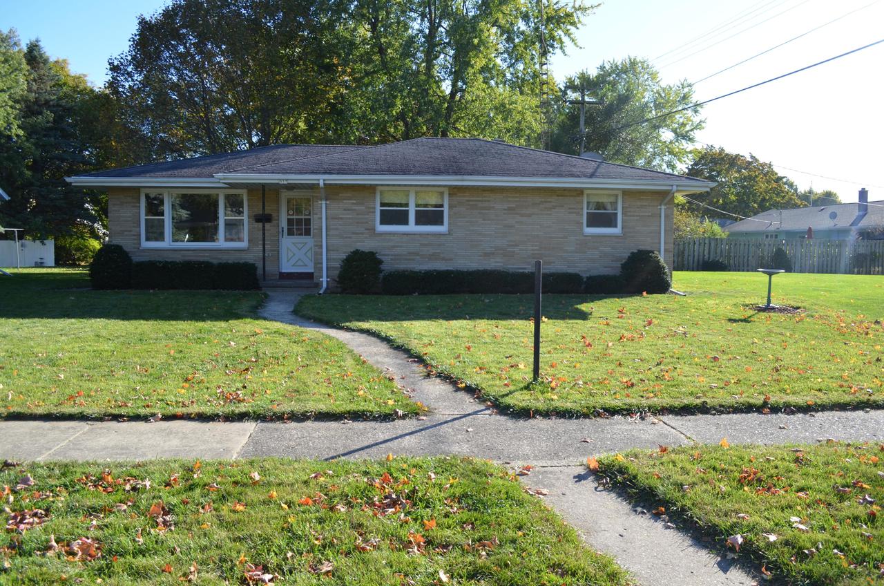 557 Park Ave, Burlington, WI 53105