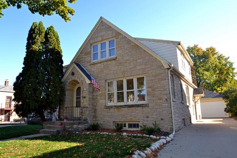 4242 S Burrell St, Milwaukee, WI 53207