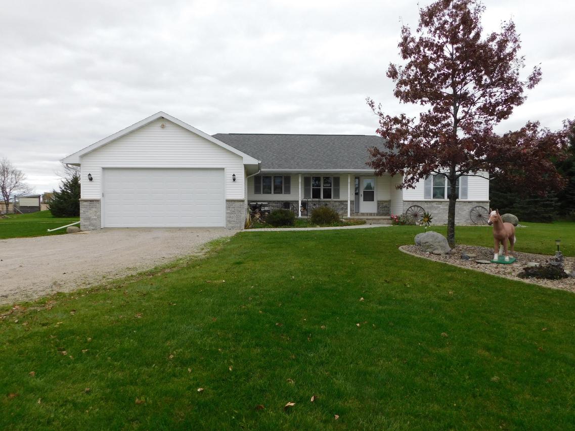 W5940 Center Valley Rd., Center, WI 54106