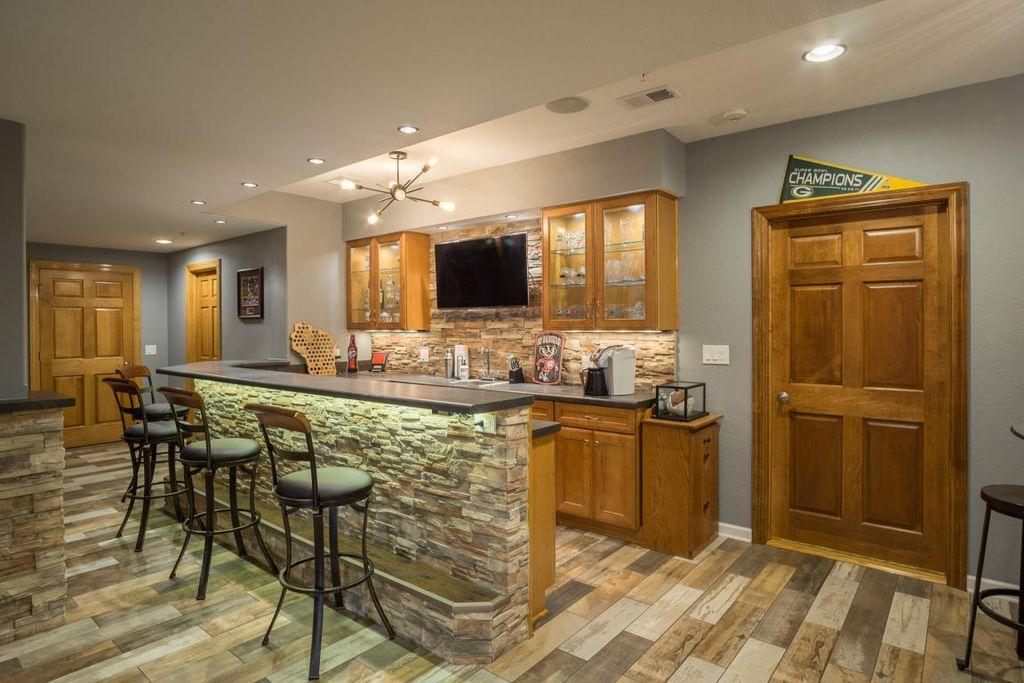 18107 W Wisconsin Ave #101, Brookfield, WI 53045