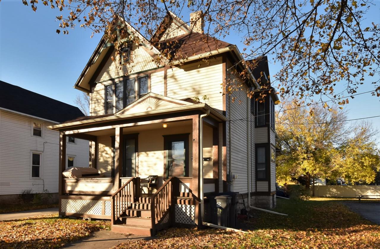 128 Cook St., Waukesha, WI 53186