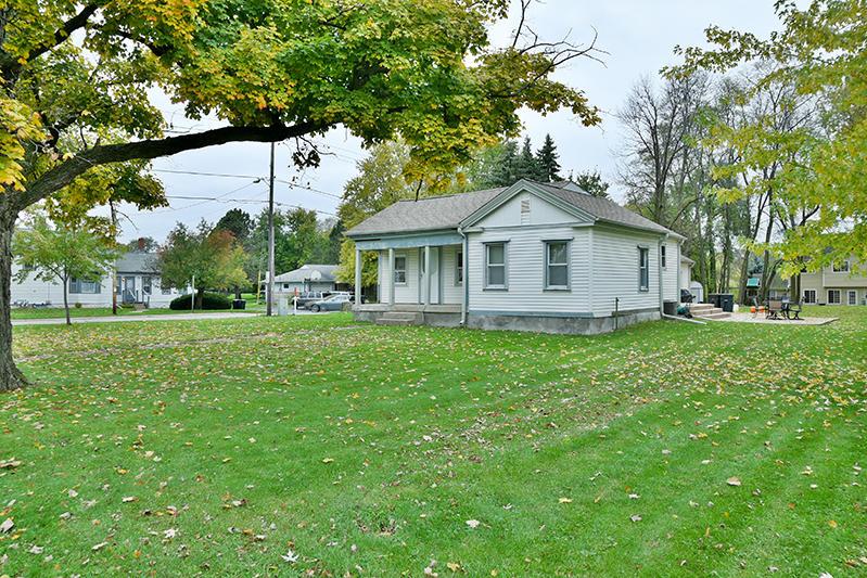 1892 Division St, East Troy, WI 53120