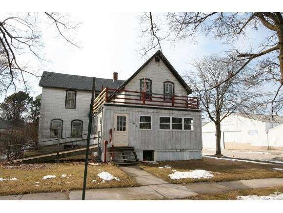 704 S 15th St. #2, Manitowoc, WI 54220