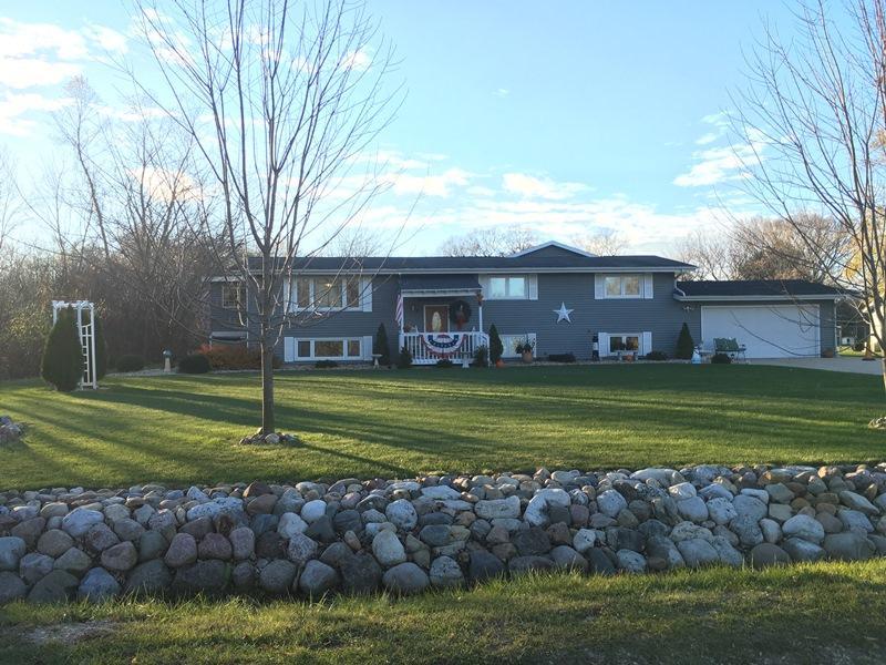 10628 22nd Ave, Pleasant Prairie, WI 53158