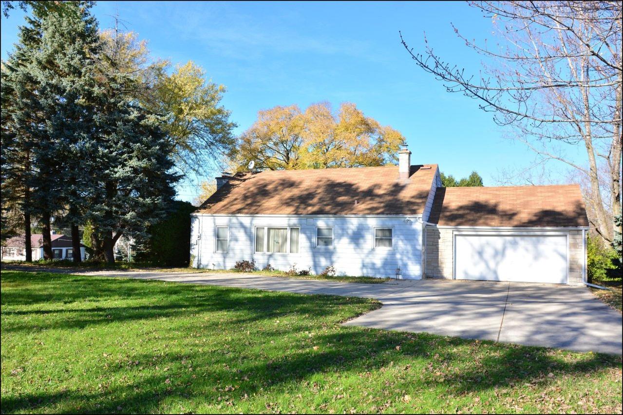 4780 Meadow View, Brookfield, WI 53005