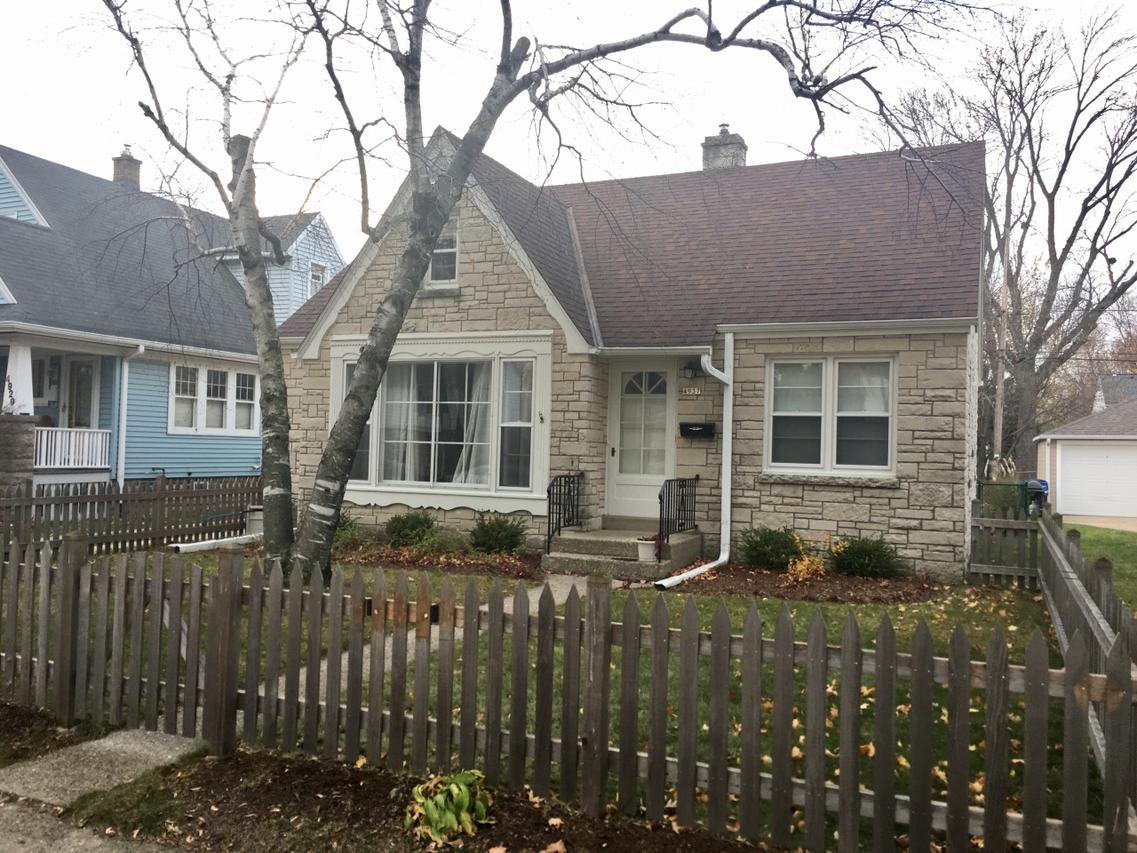 4937 N Idlewild Ave, Whitefish Bay, WI 53217