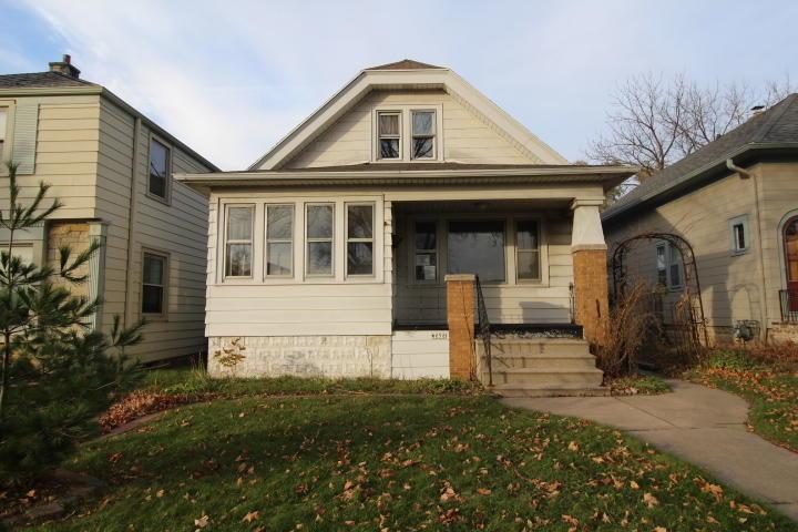 6658 W Girard Ave, Milwaukee, WI 53210