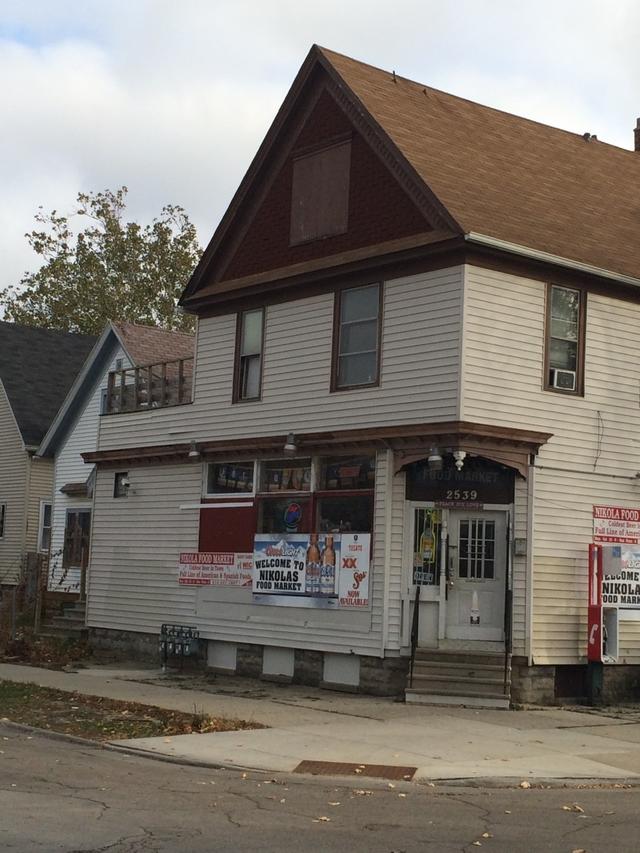 2539 W Grant St., Milwaukee, WI 53215