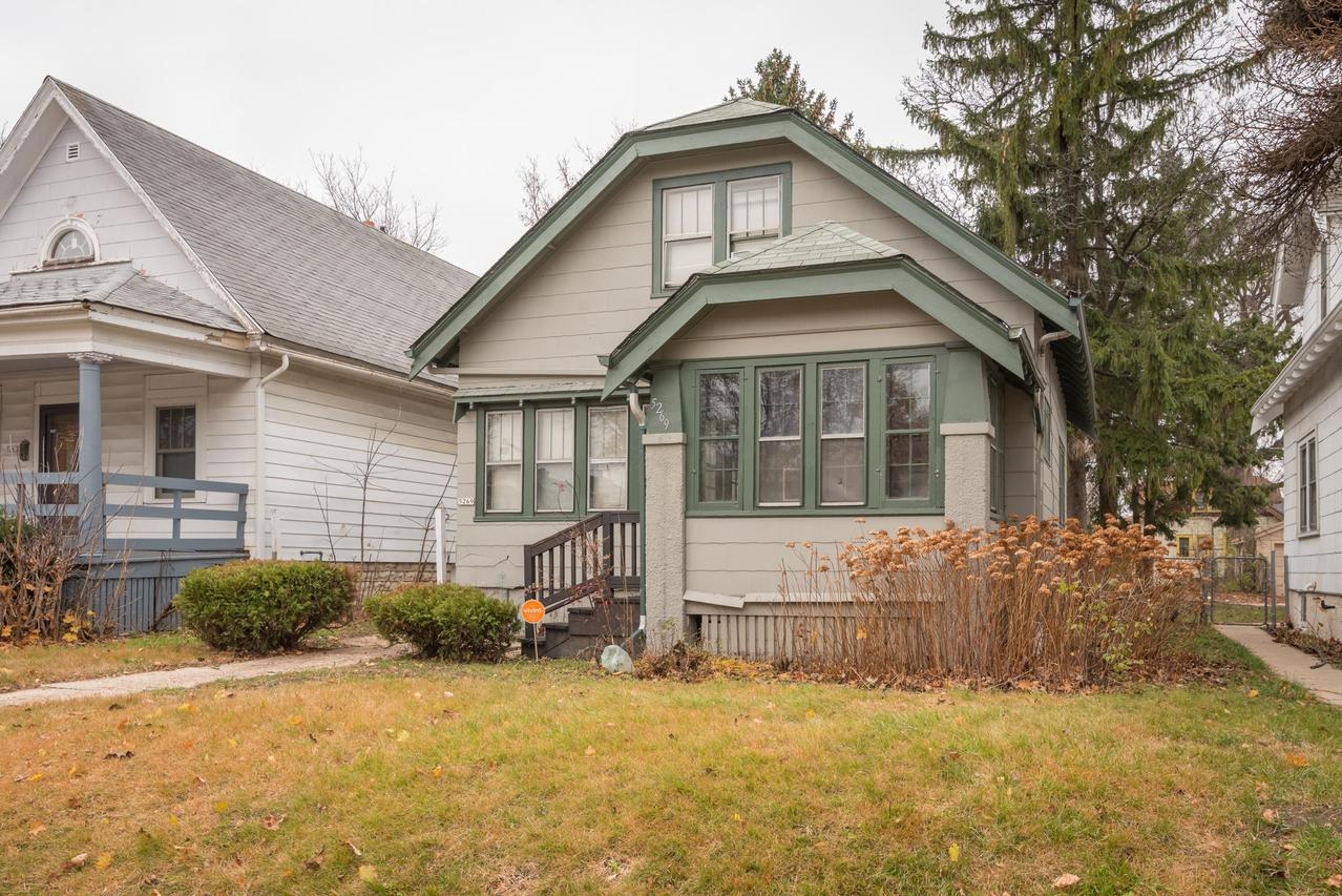 5269 N 37th St, Milwaukee, WI 53209