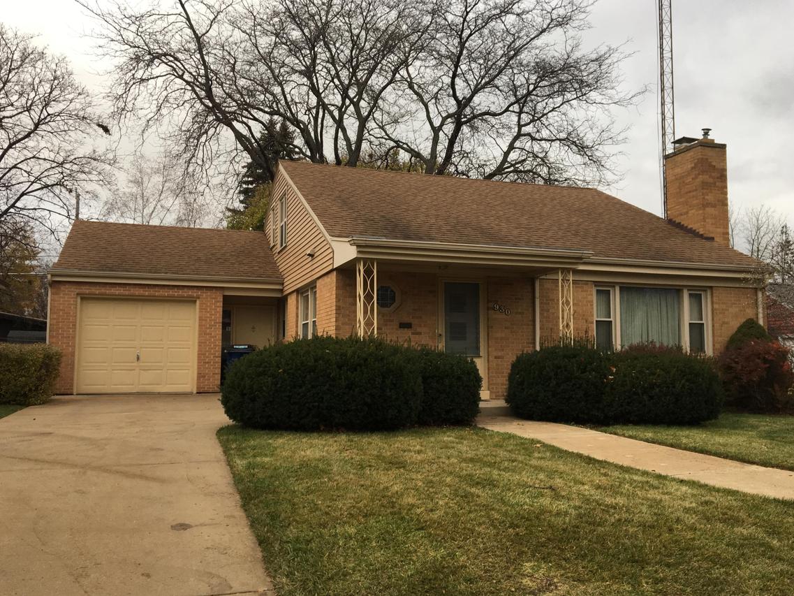 930 Lathrop Ave, Racine, WI 53405