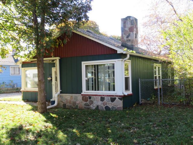 5637 N 79th St., Milwaukee, WI 53218