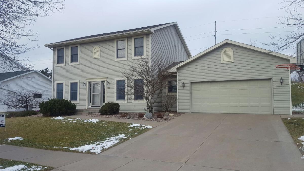1015 Eastwood St., Holmen, WI 54636