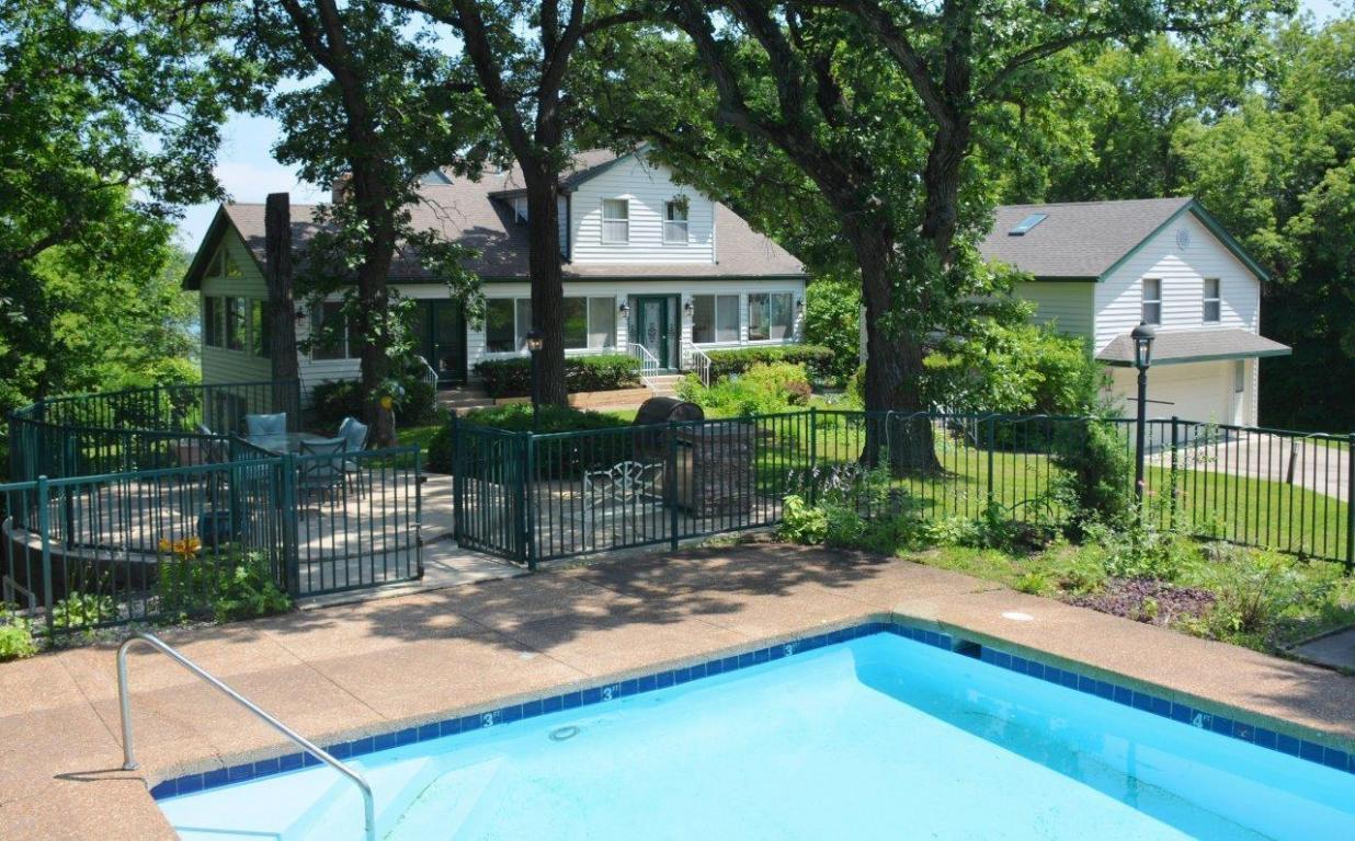 612 Highland Dr, Twin Lakes, WI 53181