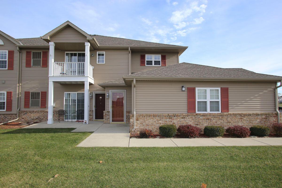 1724 Summerfield Way #201, Mount Pleasant, WI 53406