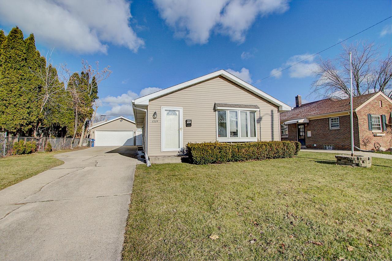 2324 Bate St., Racine, WI 53403