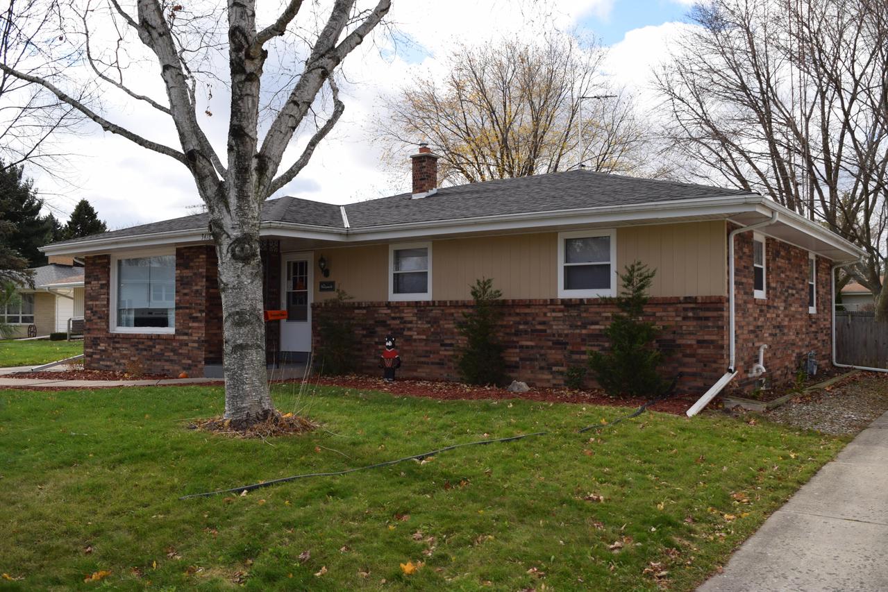 3418 Kentucky St, Racine, WI 53405