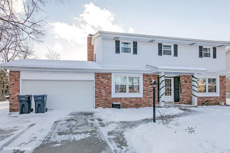 12825 W Brentwood Dr., New Berlin, WI 53151