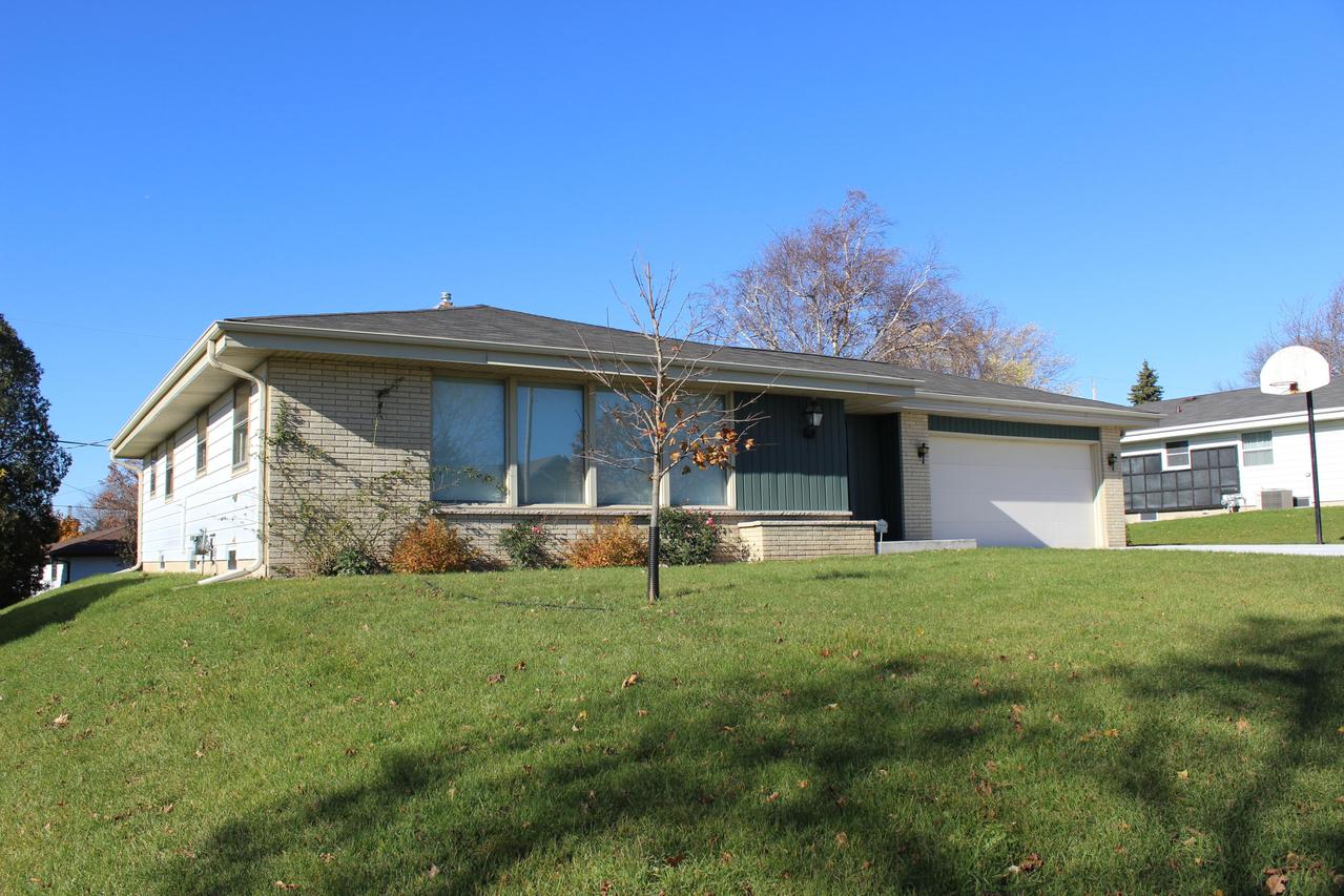 1919 17th Ave., Grafton, WI 53024