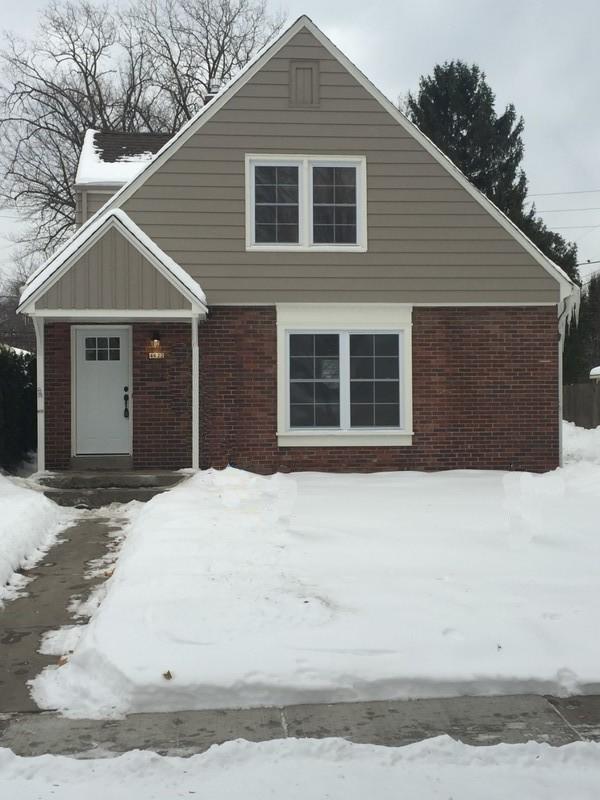 4822 N Sheffield Ave., Whitefish Bay, WI 53217