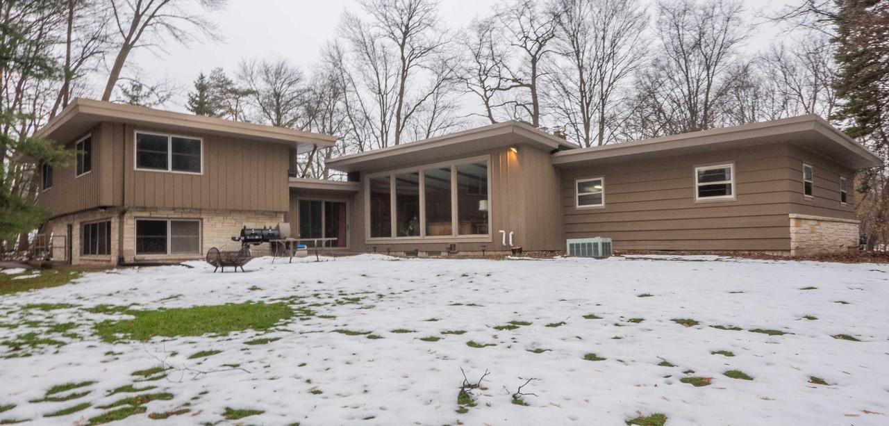 9431 W Grange Ave., Hales Corners, WI 53130