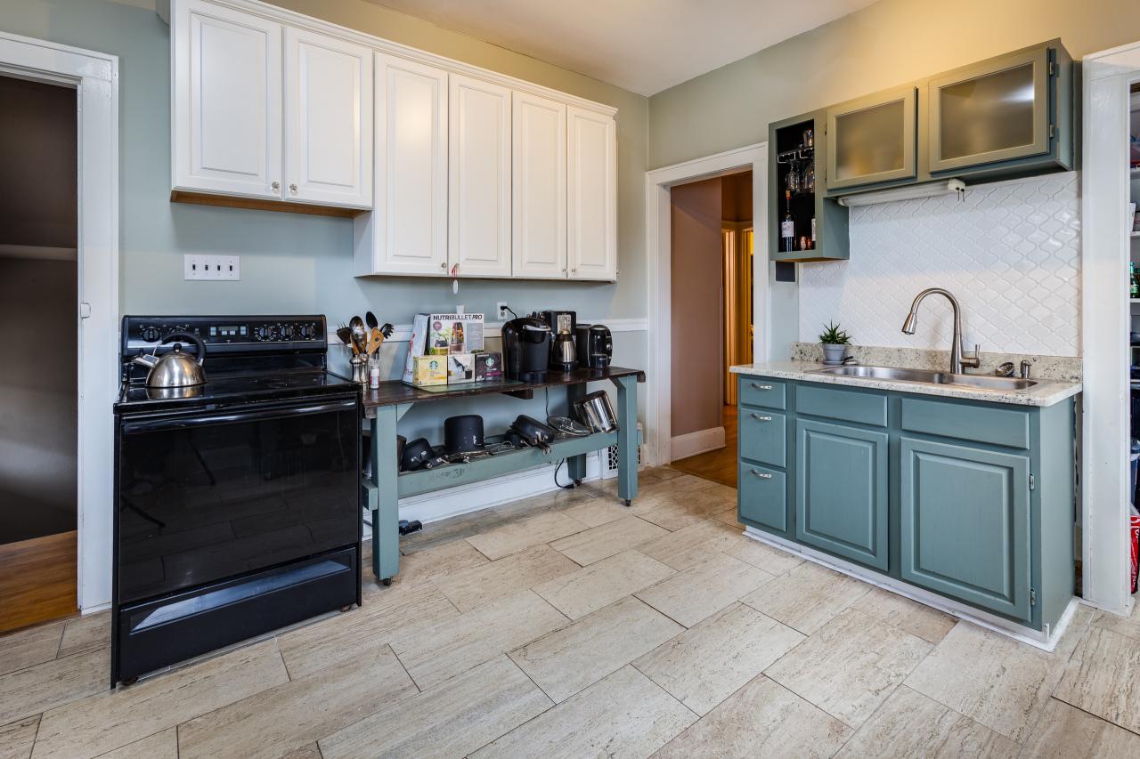 2830 W Mitchell St., Milwaukee, WI 53215