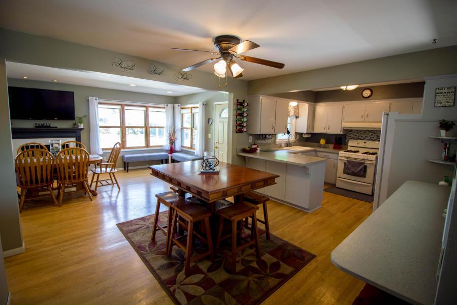 3718 S 93rd St., Milwaukee, WI 53228