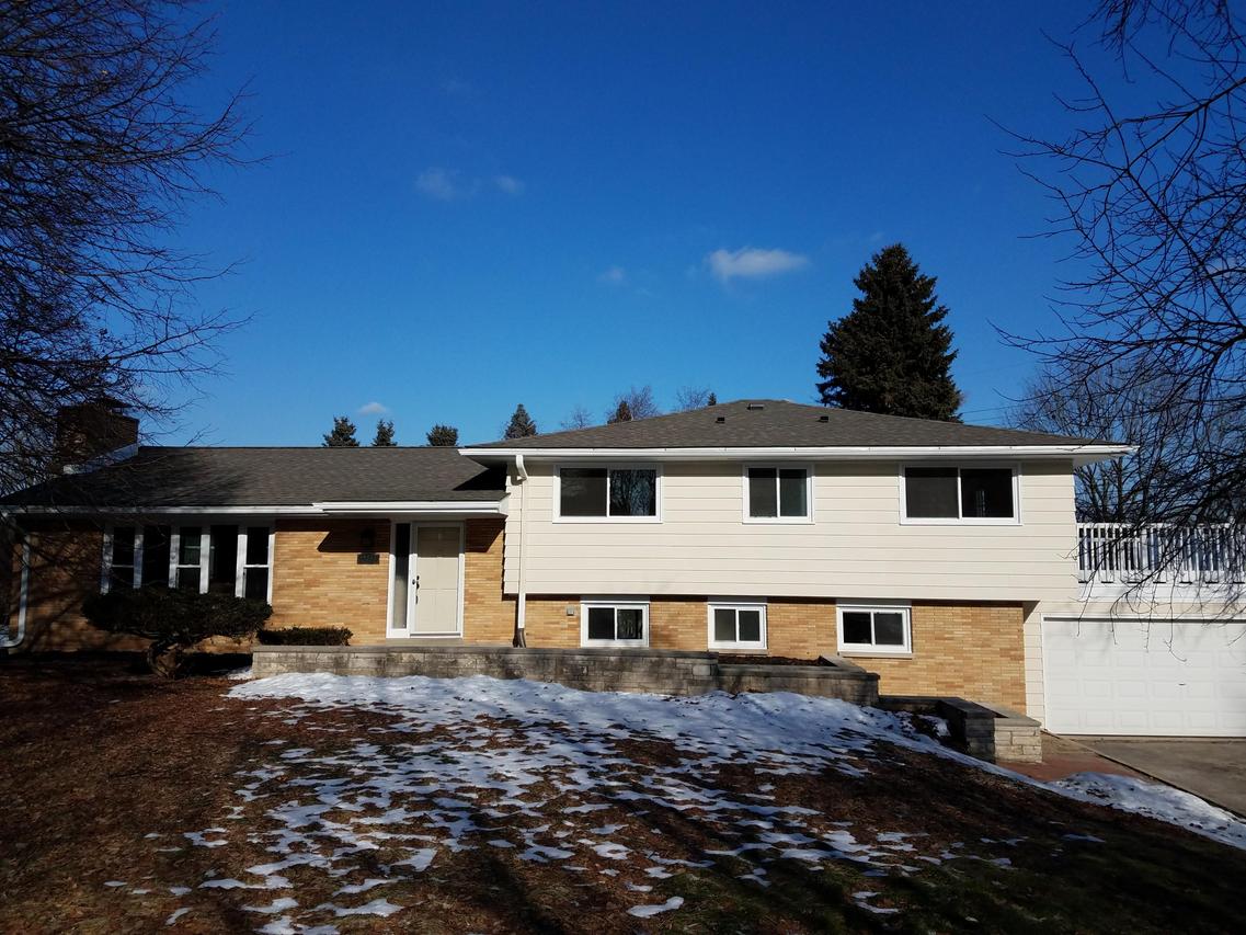 10456 W Concordia Ave, Wauwatosa, WI 53222